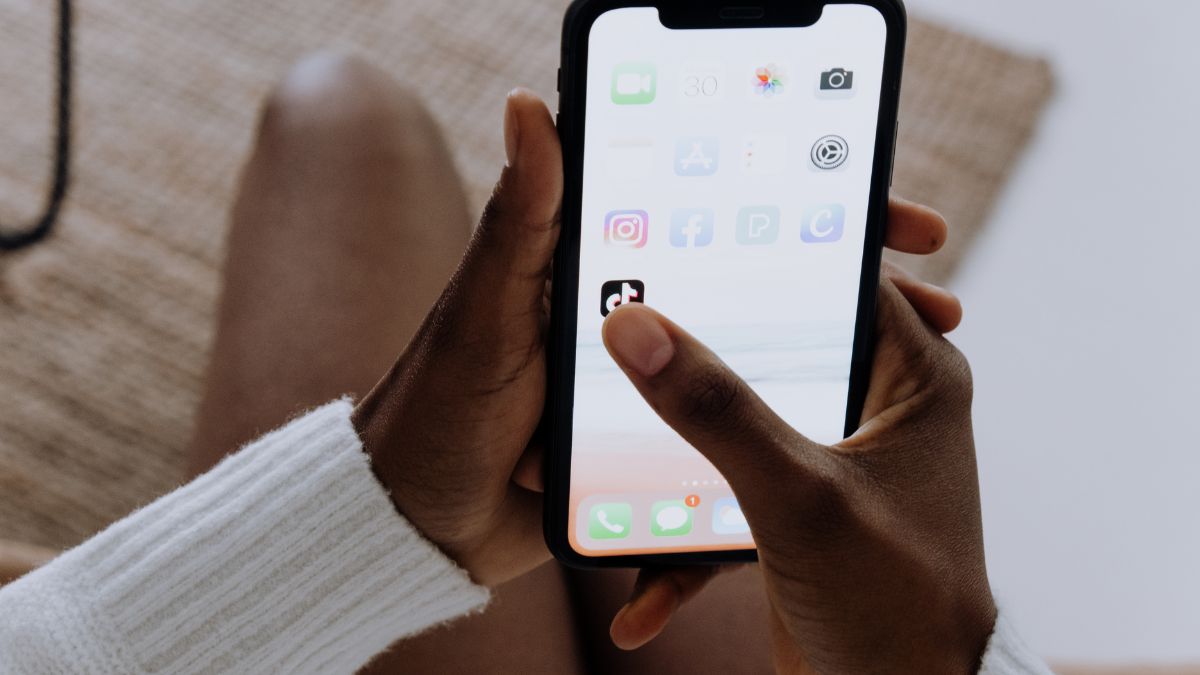 Enquête européenne sur TikTok addiction et protection des mineurs au cœur des préoccupations