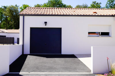 Les erreurs fréquentes en construction de garage et comment les éviter