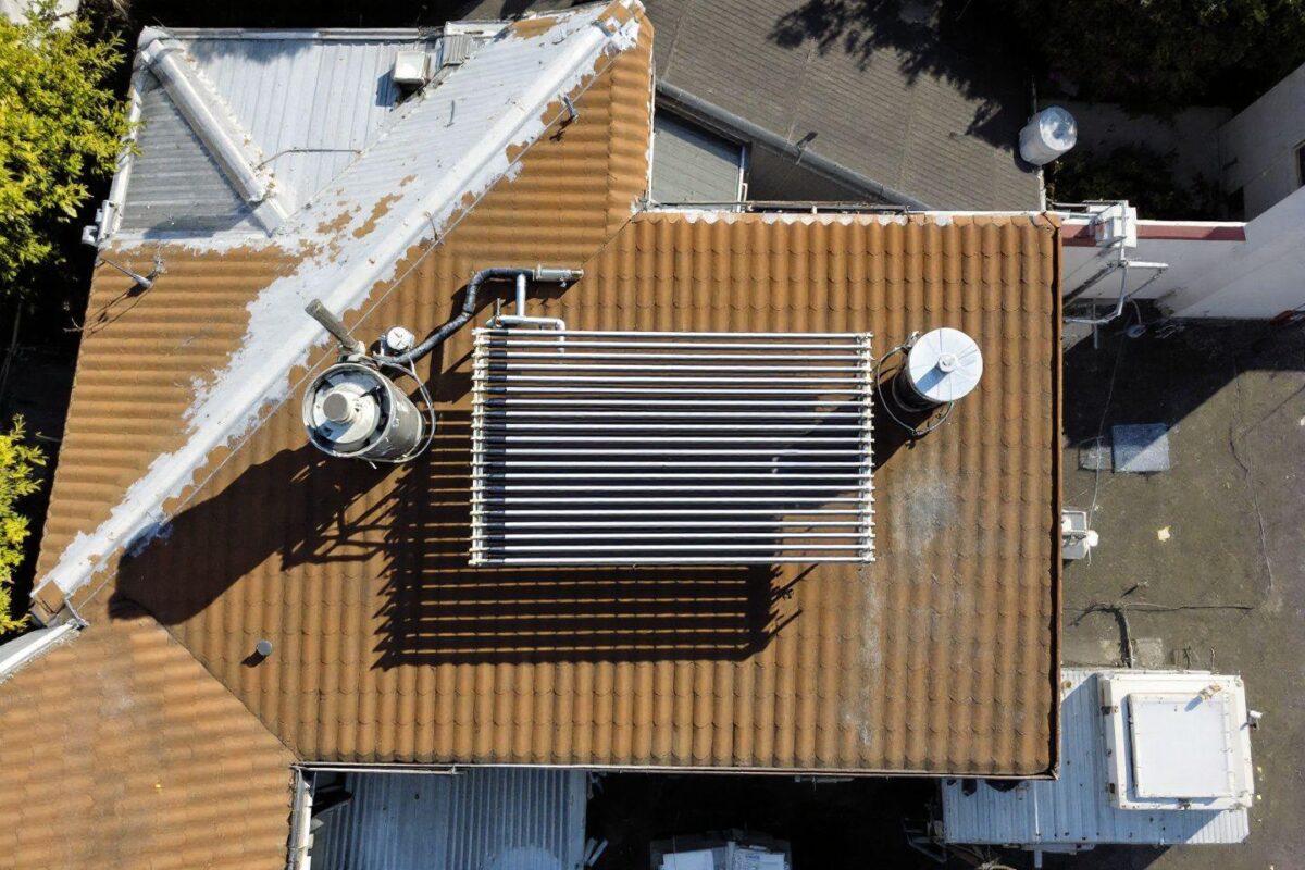 Chauffe-eau solaire thermosiphon : Pourquoi ce système sans pompe est si prisé ?