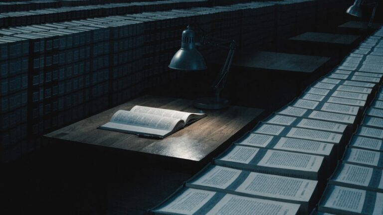 Usines à articles : la fraude qui ronge la confiance dans la science