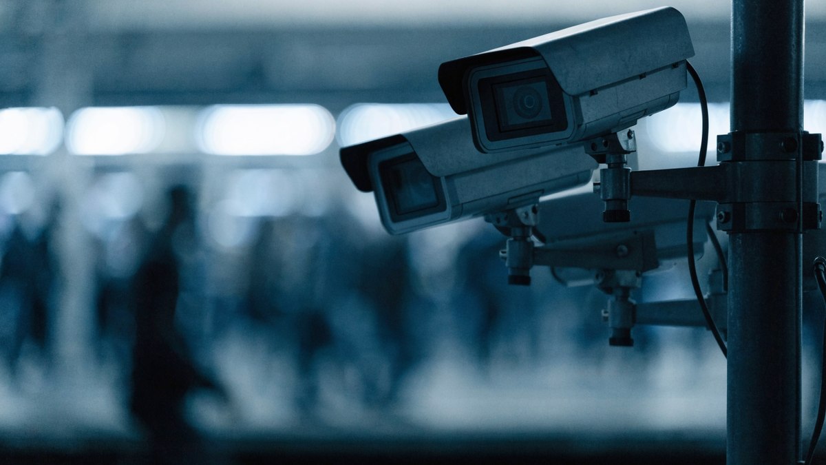 Vidéosurveillance algorithmique : censurée, et pourtant elle s'installe